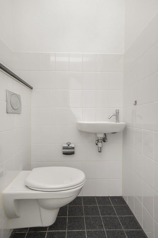 Bergen op Zoom City Centre: 104 m² with lift - Image 9