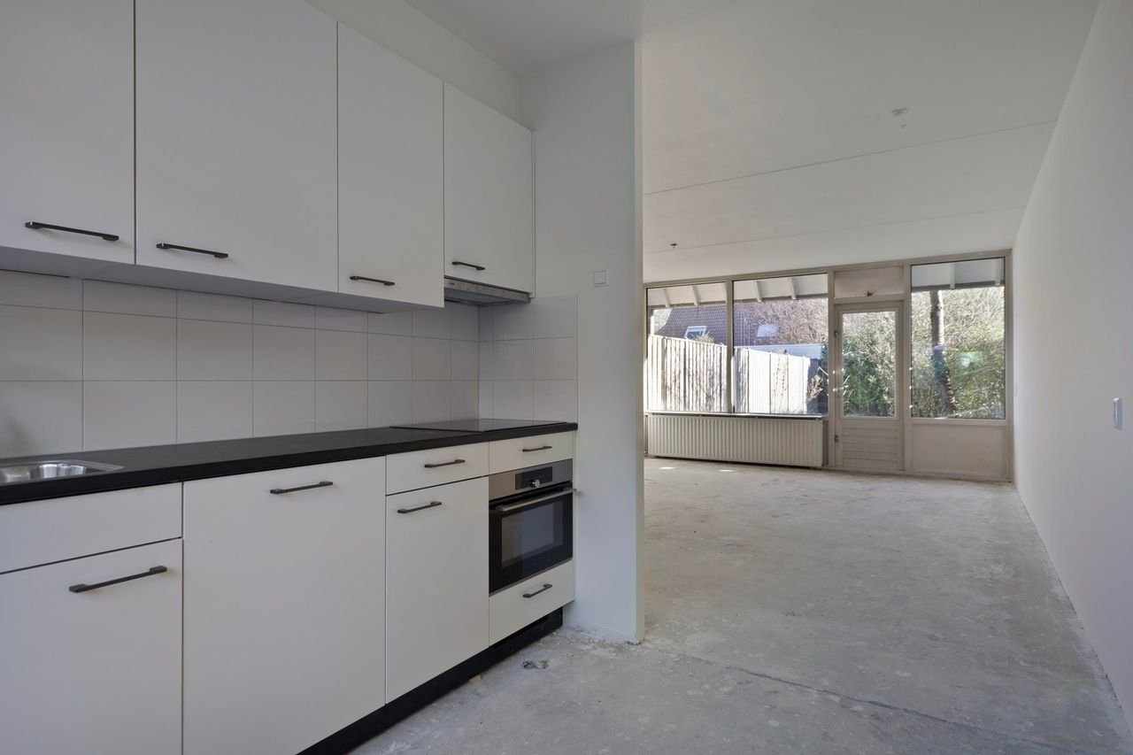 Renovated terraced house in Noordgeest - Image 6