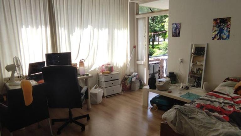 Gemeubileerde kamer met balkon - Afbeelding 2