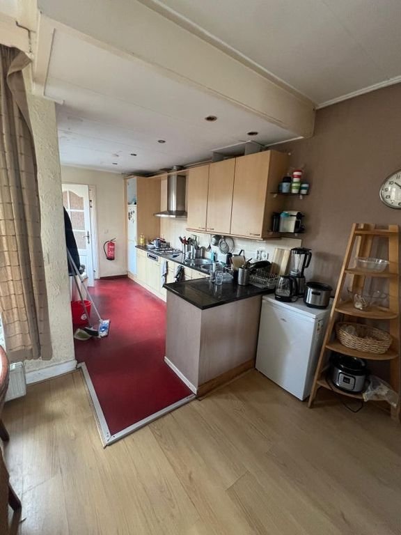 Cozy student room with garden near Saxion - Image 5