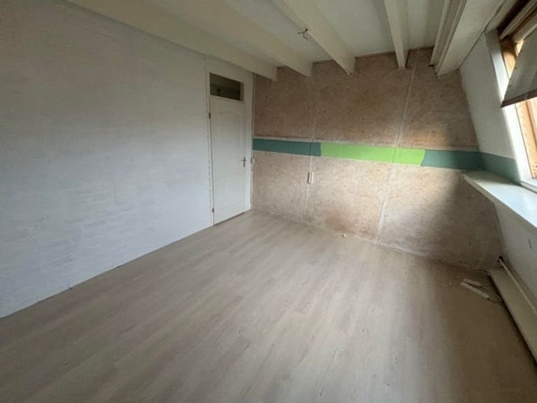 Upper Floor Apartment Oldenzaal: 4 Bedrooms, City Center - Image 8