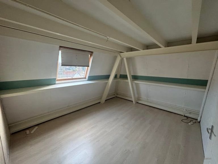 Upper Floor Apartment Oldenzaal: 4 Bedrooms, City Center - Image 6