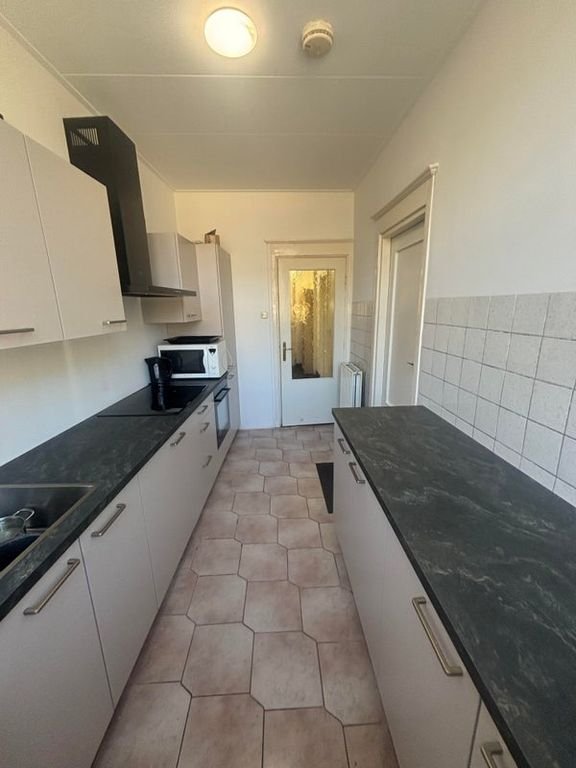 Furnished room near city center - Image 5