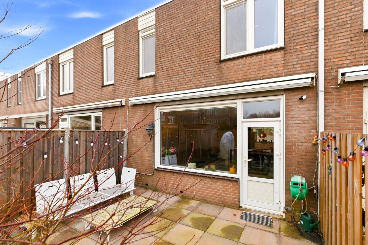 Spacious house with garden 200m from the beach - Image 49