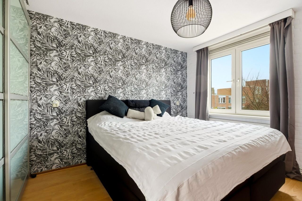 Spacious house with garden 200m from the beach - Image 32