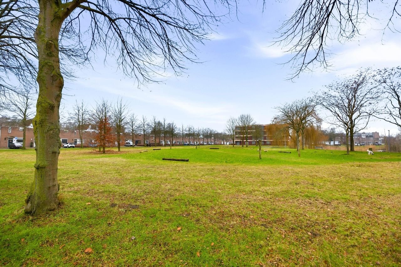 Spacious house with garden 200m from the beach - Image 50