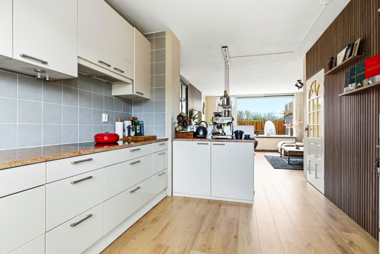 Spacious house with garden 200m from the beach - Image 18