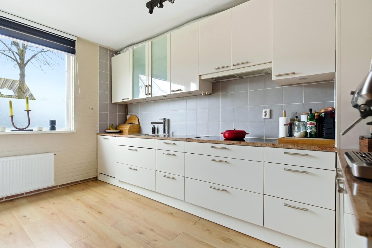 Spacious house with garden 200m from the beach - Image 16