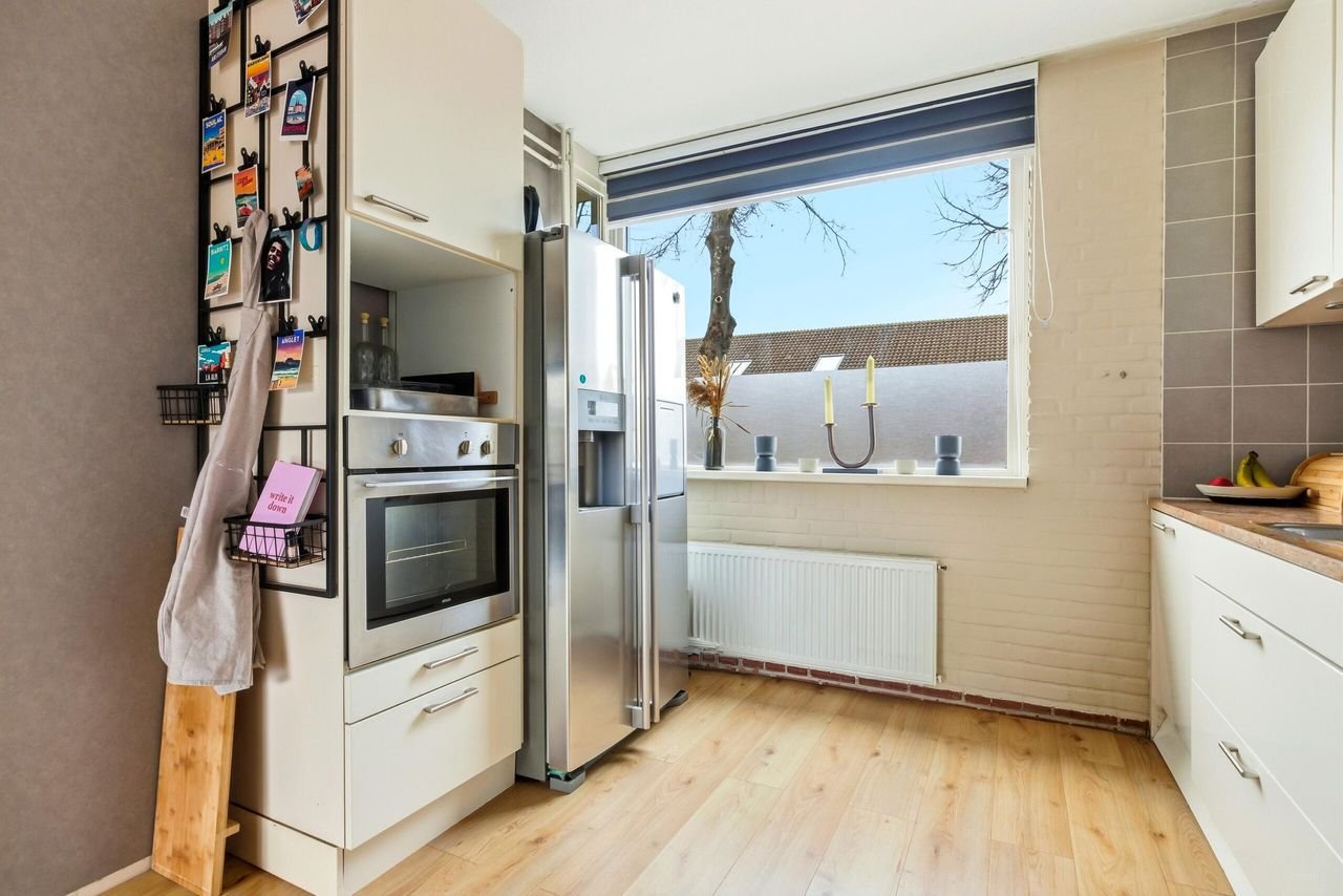 Spacious house with garden 200m from the beach - Image 19