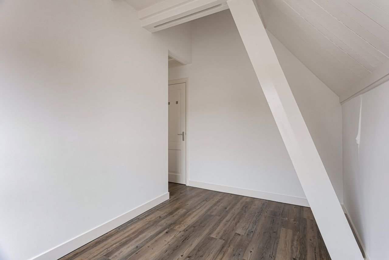 Rijksmonument met parkeerplek in centrum - Afbeelding 26