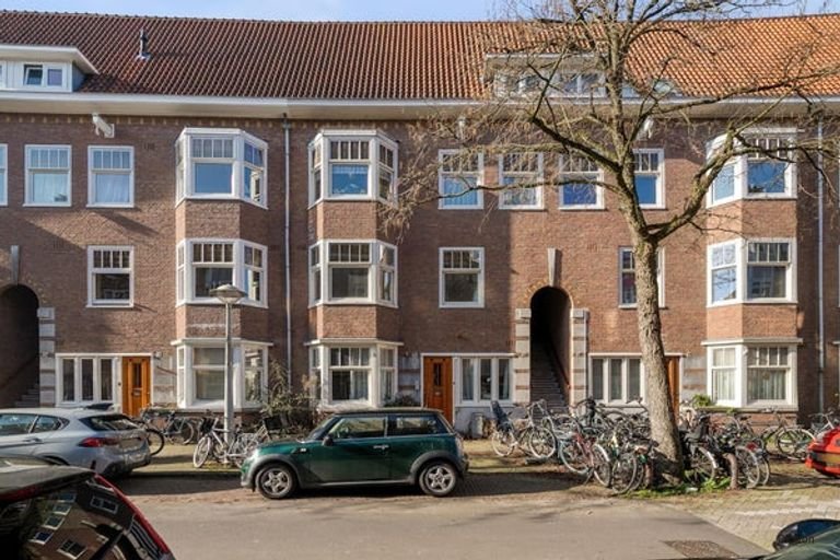 Bright 4-room apartment with balcony - Image 3