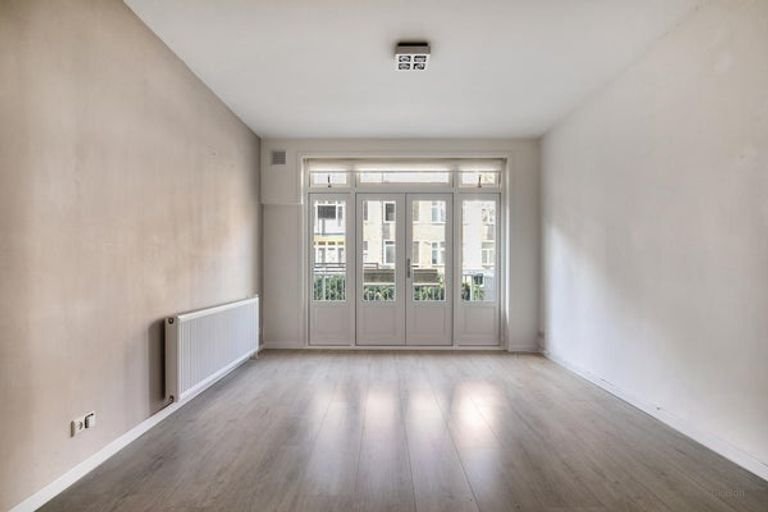 Bright 4-room apartment with balcony - Image 7