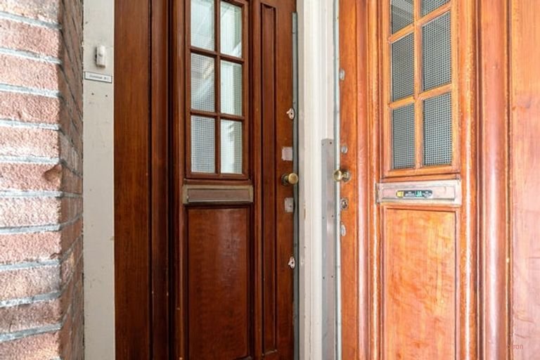 Bright 4-room apartment with balcony - Image 22