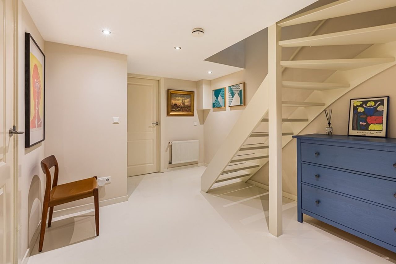 Garden Apartment with Office in Hoofddorppleinbuurt - Image 26