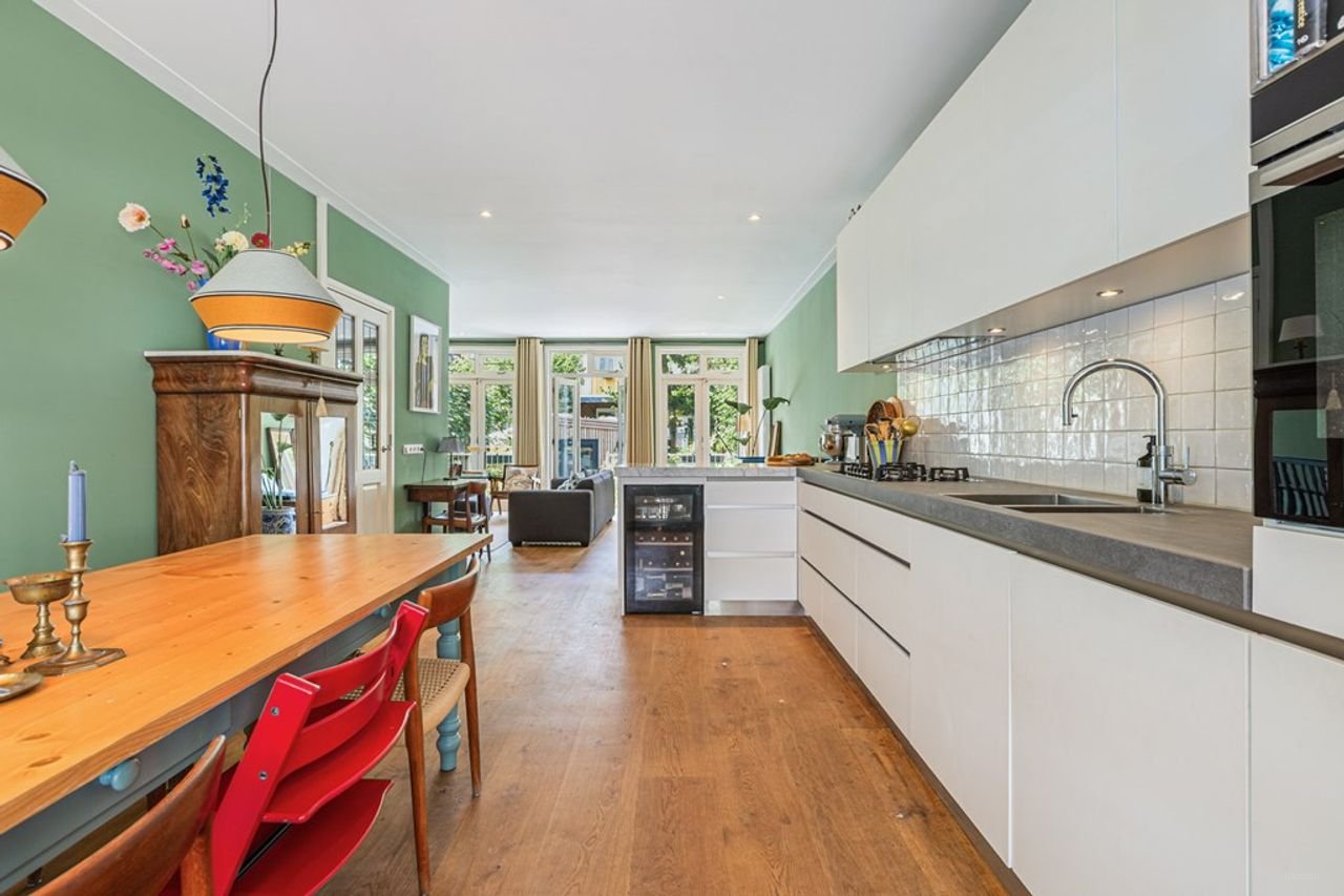 Garden Apartment with Office in Hoofddorppleinbuurt - Image 12