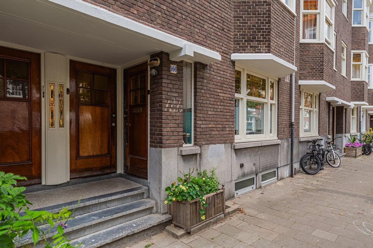 Garden Apartment with Office in Hoofddorppleinbuurt - Image 1