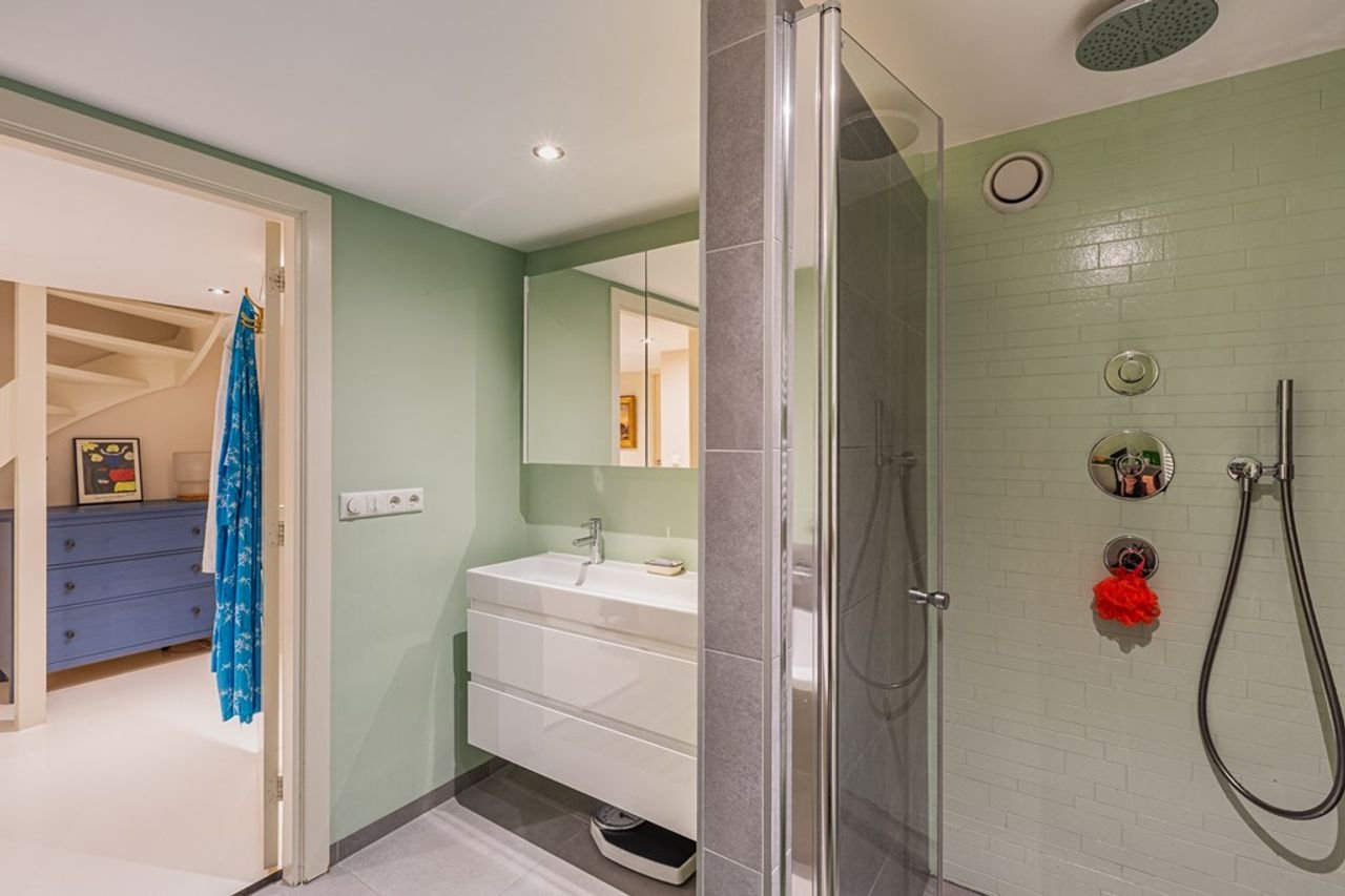 Garden Apartment with Office in Hoofddorppleinbuurt - Image 34