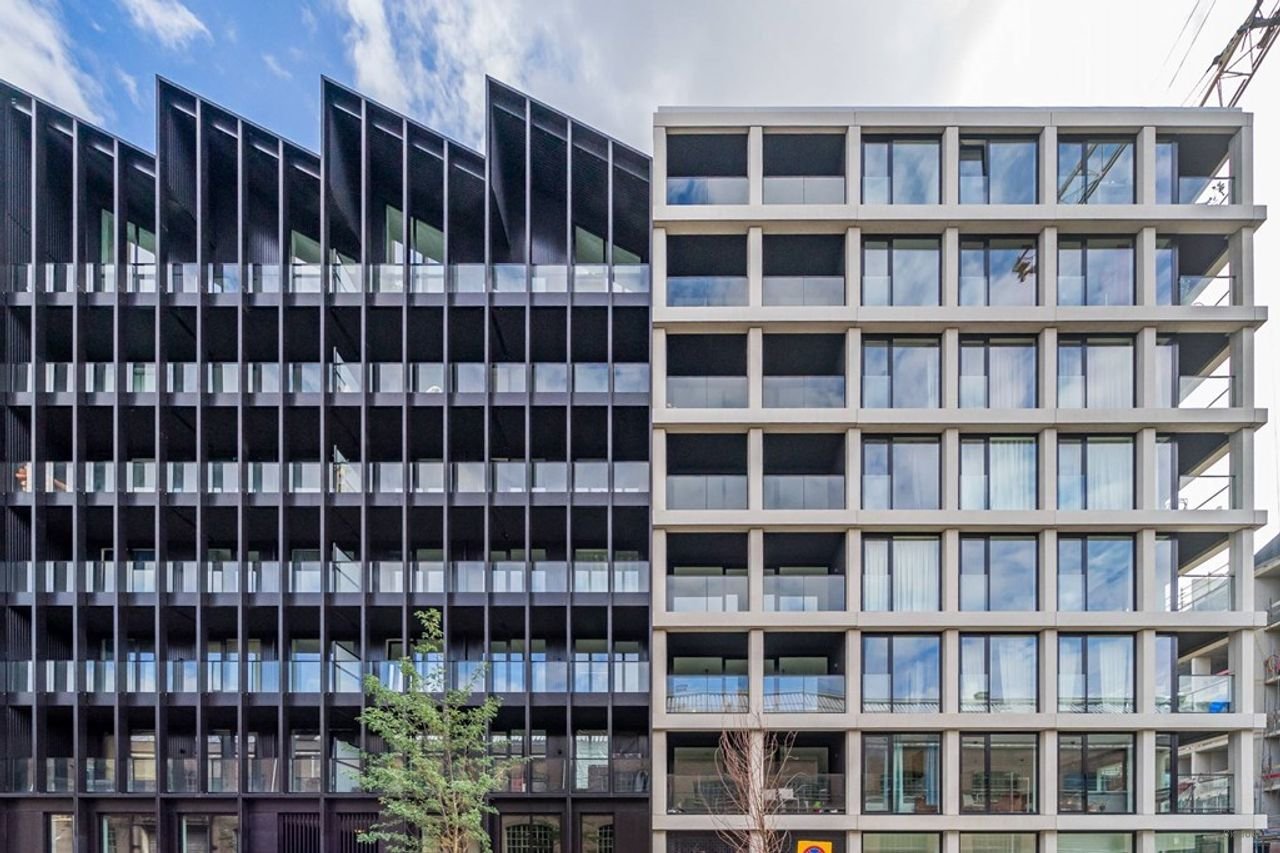 Bright 2-bedroom apartment with west-facing balcony - Image 1