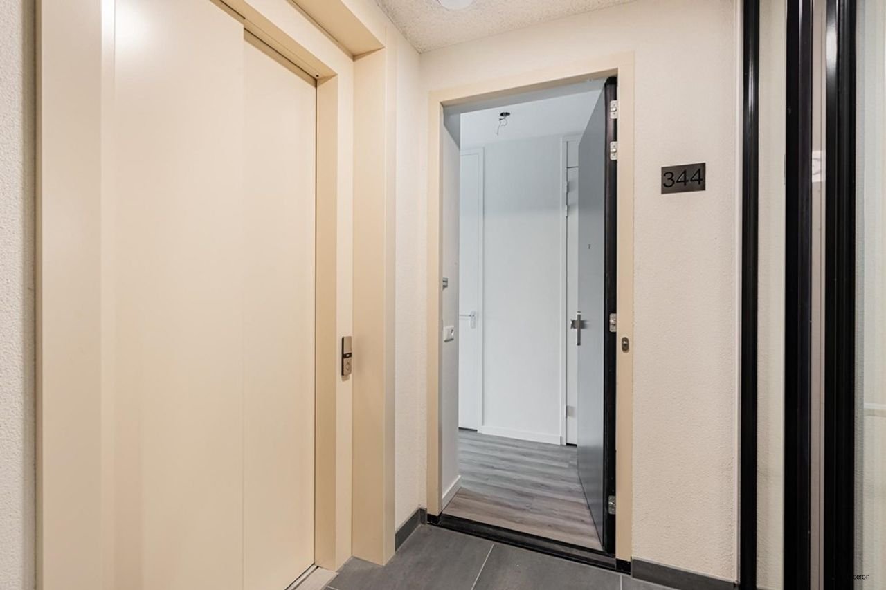 Sustainable living with balcony on Oostenburg - Image 22