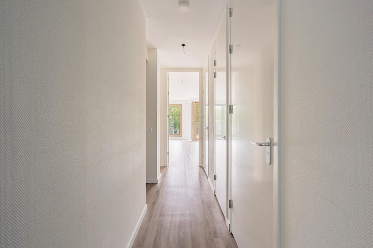 Sustainable living with balcony on Oostenburg - Image 15