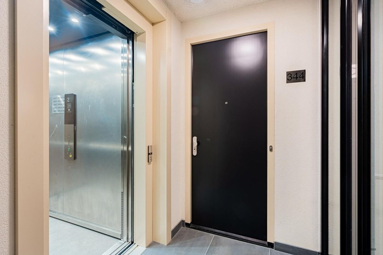 Sustainable living with balcony on Oostenburg - Image 23