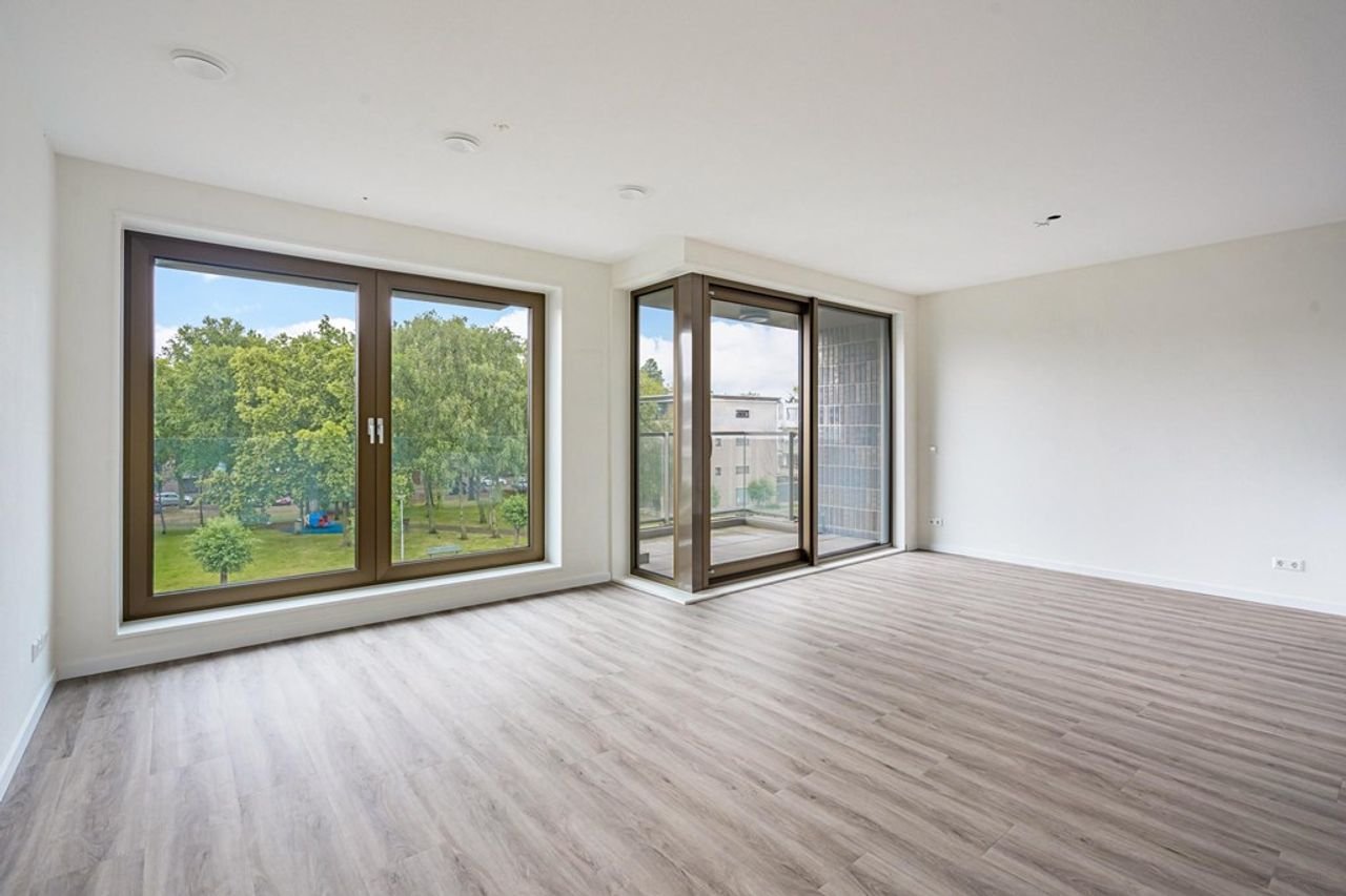 Sustainable living with balcony on Oostenburg - Image 1