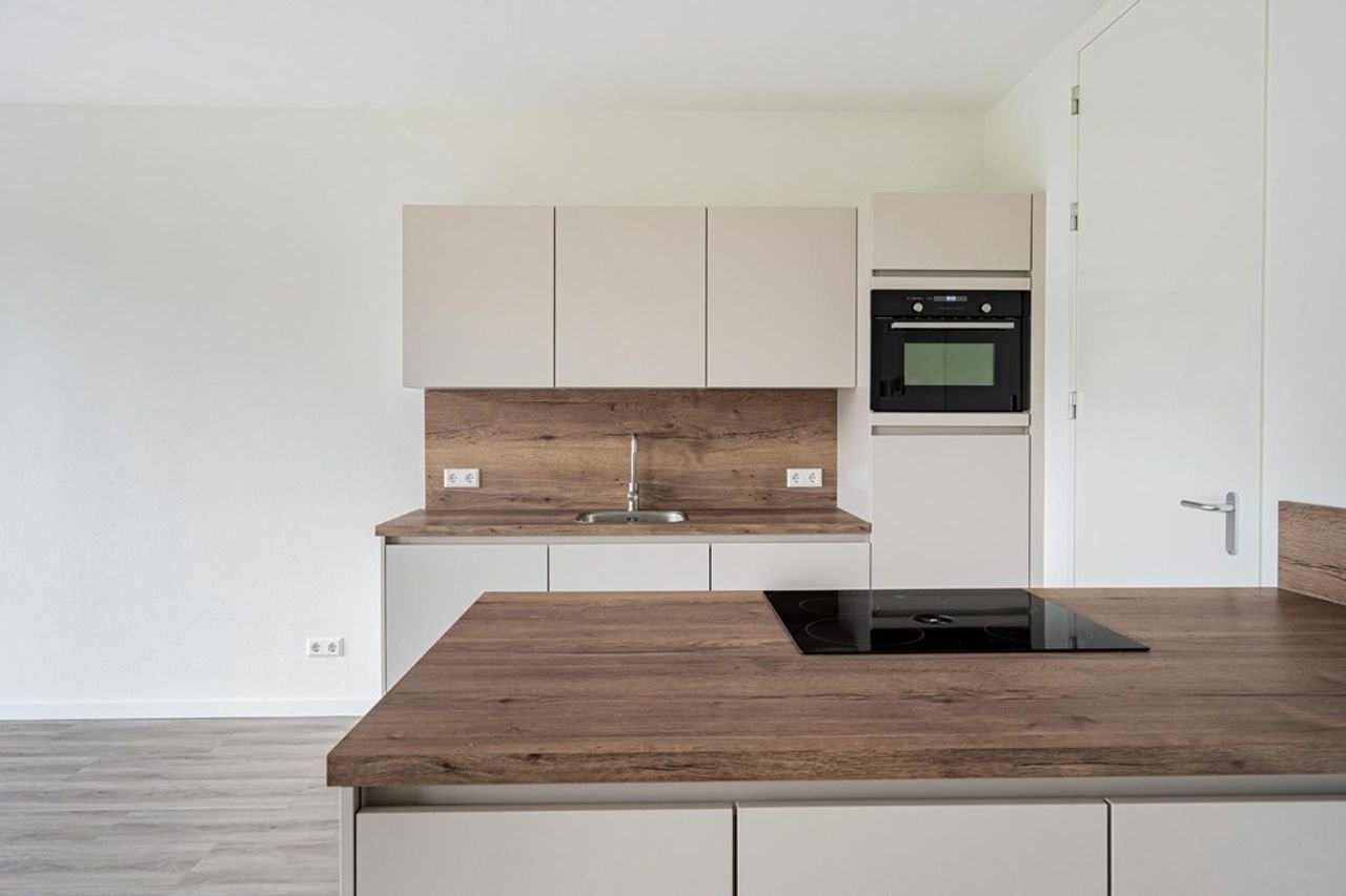 Sustainable living with balcony on Oostenburg - Image 4