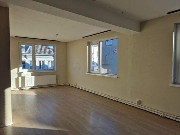 2 bedrooms in the city center of Den Bosch - Image 3