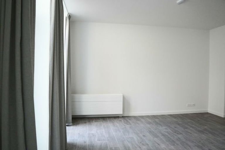 Spacious studio (58m²) in the heart of Den Bosch - Image 3