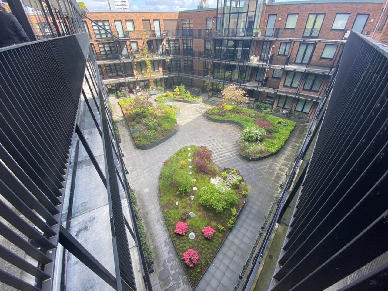 Utrecht Centrum: Woning met terras - Afbeelding 12