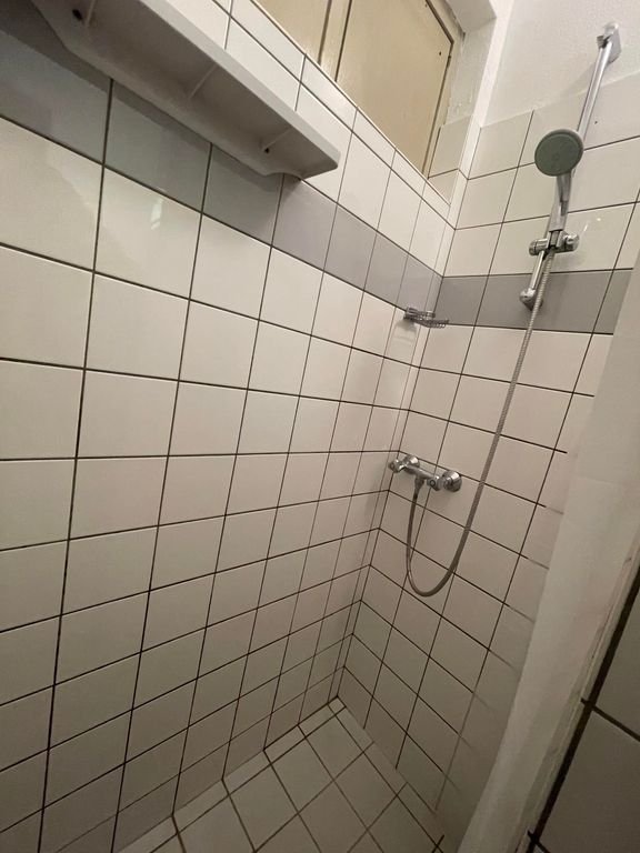 Student room in a detached house on 't Zand - Image 8