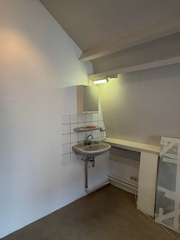 Student room in a detached house on 't Zand - Image 4