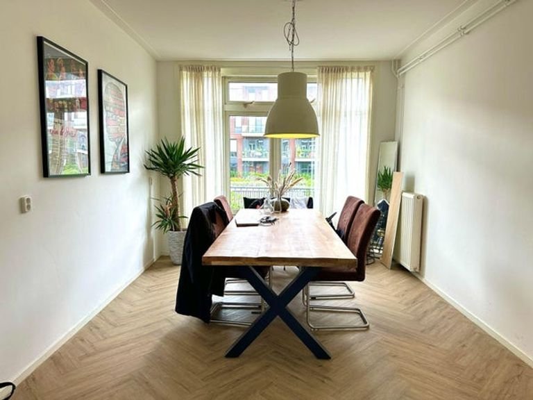 Lichte bovenwoning met dakterras in Dichterswijk - Afbeelding 8