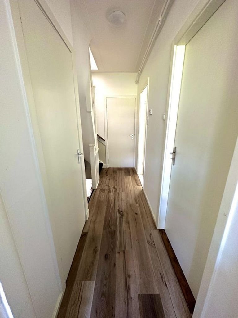 Lichte bovenwoning met dakterras in Dichterswijk - Afbeelding 3