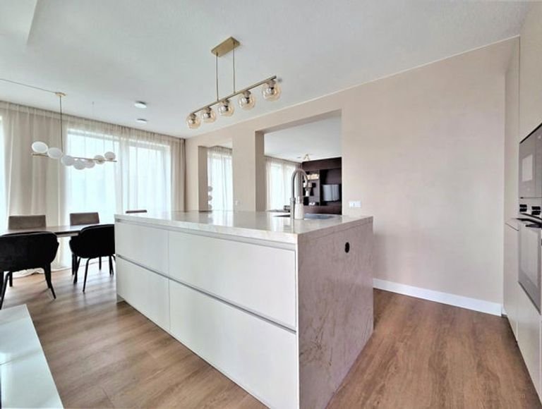 New Build (A+++) with Kitchen Island - Image 15