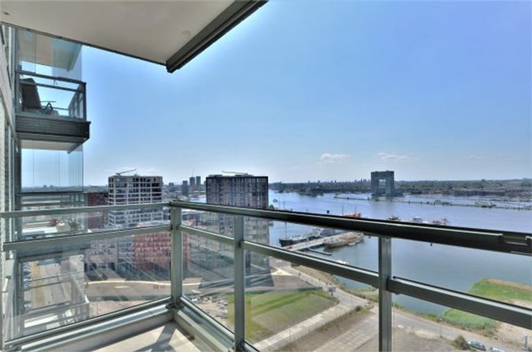 Living on the 17th floor at NDSM - Image 5