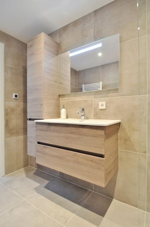 Renovated 250m² townhouse with garden - Image 63