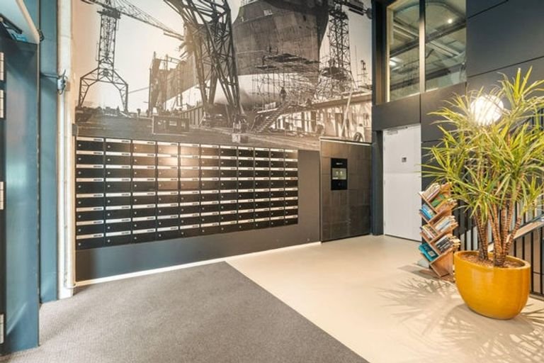 115 m² with views over the IJ - Image 42