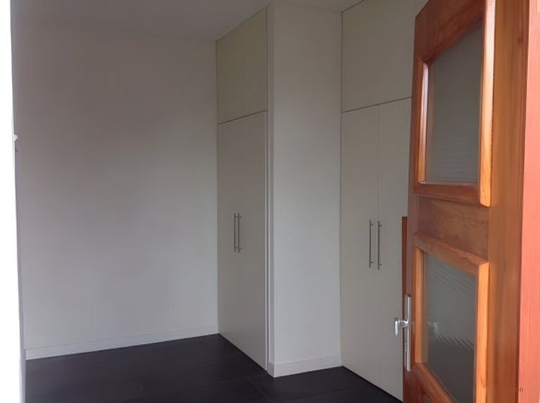 Living with a view of the River Lek - Image 2