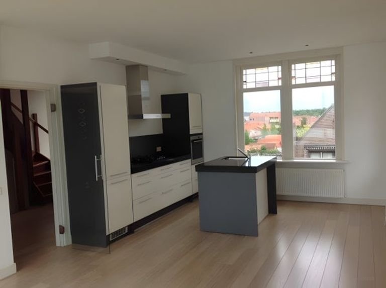 Living with a view of the River Lek - Image 12