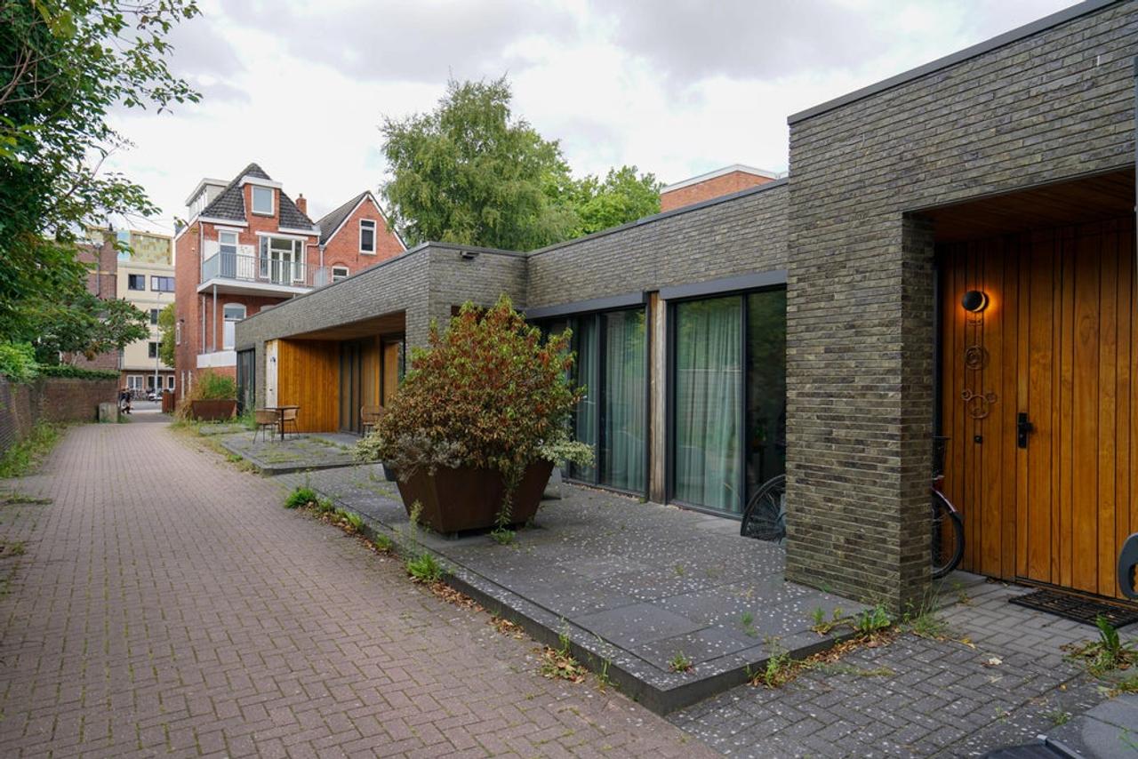 60 m² woning met tuin en parkeerplek - Afbeelding 1