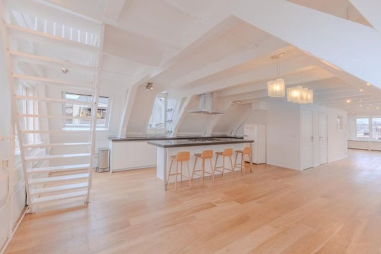 Double upper house in the 9 Streets - Image 8