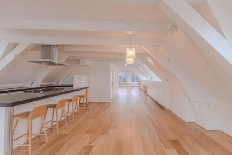 Double upper house in the 9 Streets - Image 9