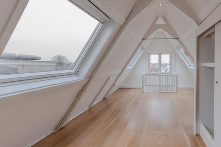 Double upper house in the 9 Streets - Image 35