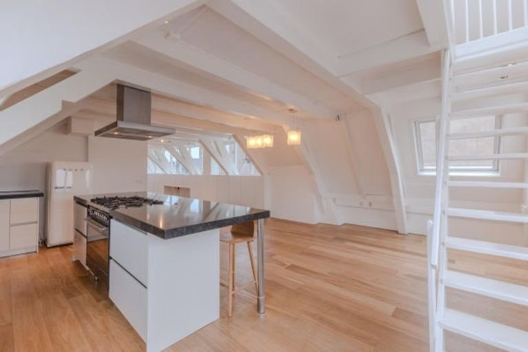 Double upper house in the 9 Streets - Image 12