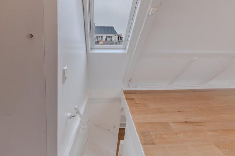 Double upper house in the 9 Streets - Image 23