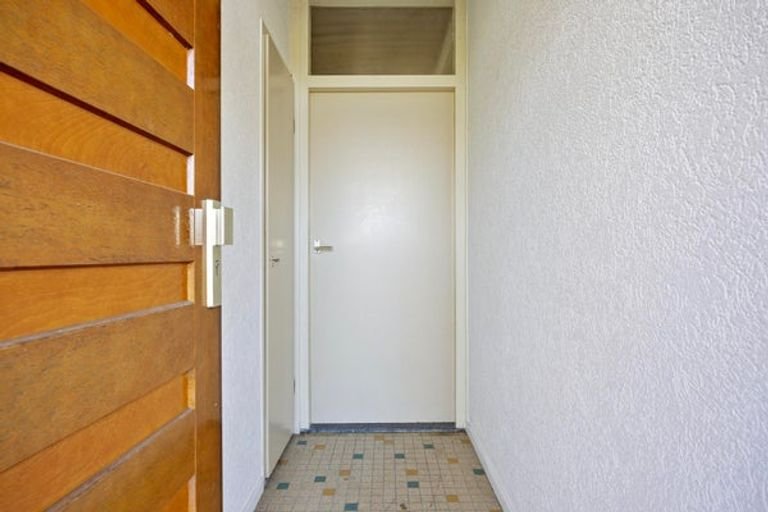 Spacious apartment with balcony in Den Bosch - Image 31