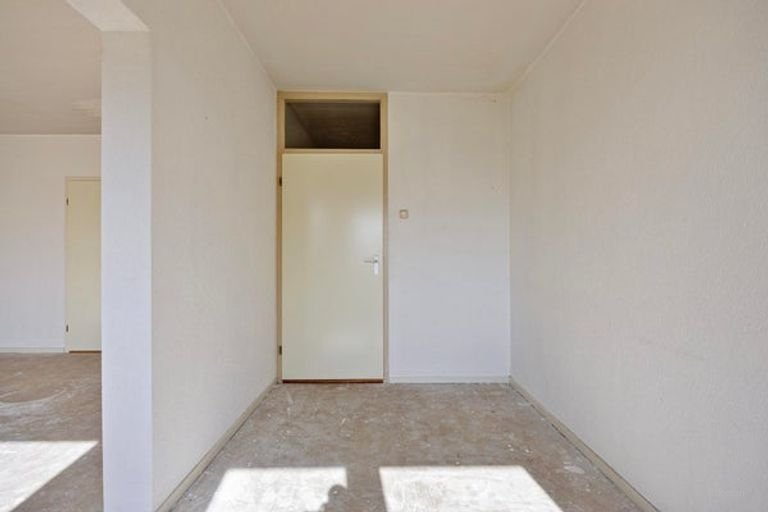 Spacious apartment with balcony in Den Bosch - Image 11