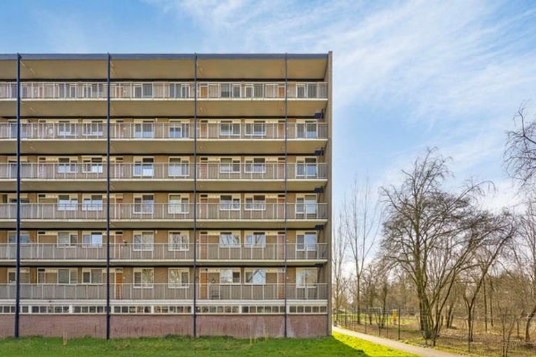 Spacious apartment with balcony in Den Bosch - Image 43