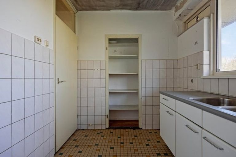 Spacious apartment with balcony in Den Bosch - Image 16